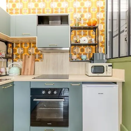 شقة Esprit Vintage: Lit Double, Balcon, Wifi, Equipe+