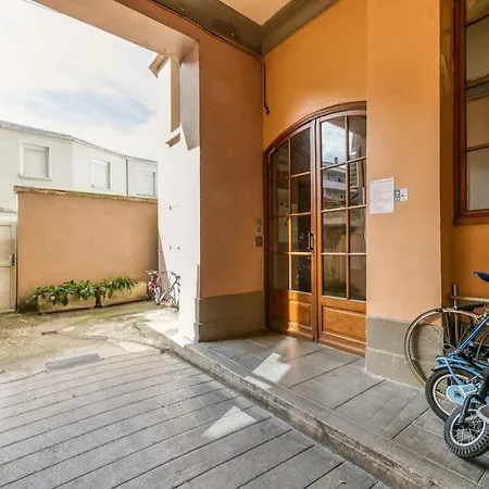 Esprit Vintage: Lit Double, Balcon, Wifi, Equipe+ Apartment *