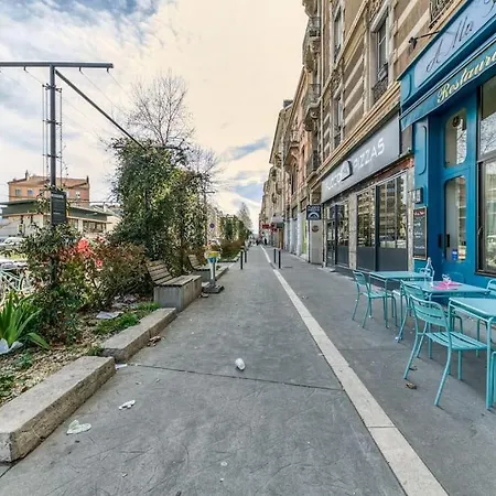 Esprit Vintage: Lit Double, Balcon, Wifi, Equipe+ Apartment Grenoble