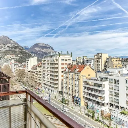 Daire Esprit Vintage: Lit Double, Balcon, Wifi, Equipe+ Grenoble