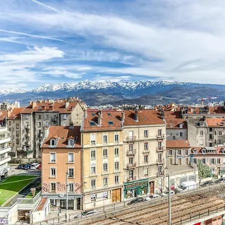 Esprit Vintage: Lit Double, Balcon, Wifi, Equipe+ アパート *